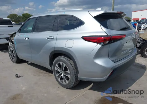 2021 Toyota Highlander Xle from USA, damaged, VIN 5TDGZRAH9MS040657